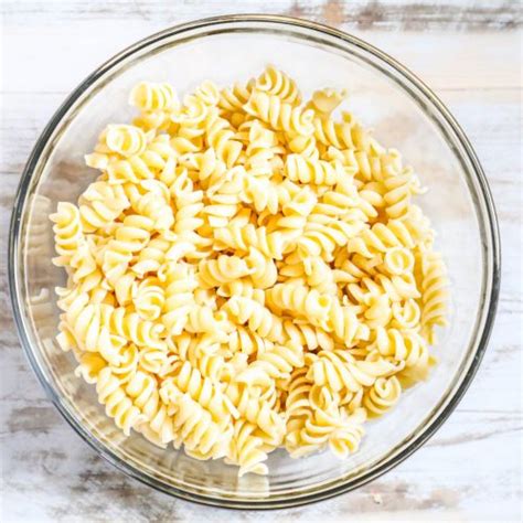 The BEST Easy Rotini Pasta Salad · Easy Family Recipes