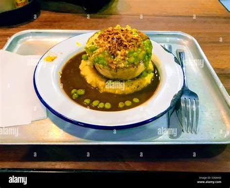 Pie And Mash Hi Res Stock Photography And Images Alamy