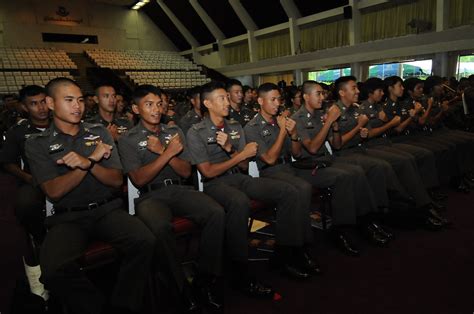 Thai police cadets training on ending violence against wom… | Flickr