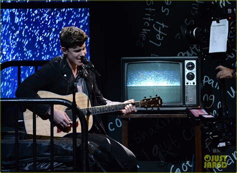 Shawn Mendes Performs Stitches At Billboard Music Awards 2016 Watch