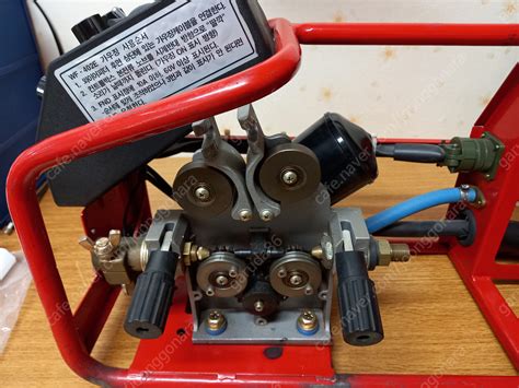 co2용접기 피더기 와이어 피더기 산업자재 중고나라