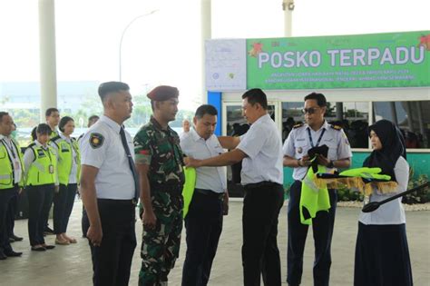 Resmikan Operasional Posko Nataru Di Bandara Ap Targetkan Layani