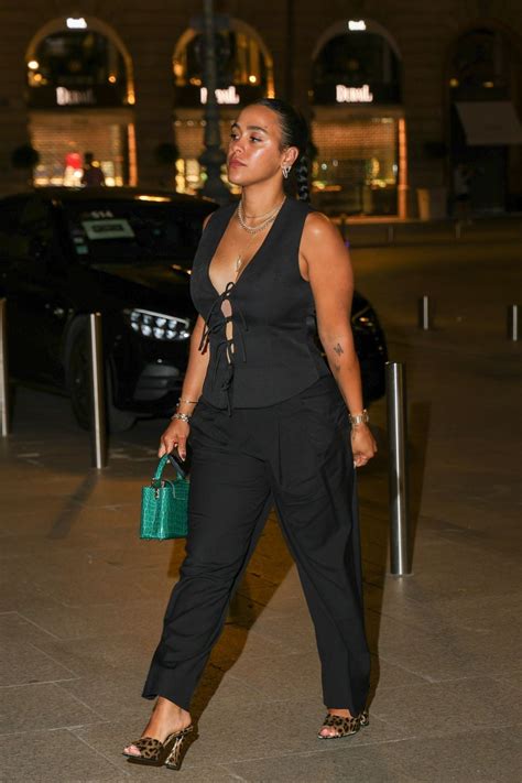 MARLEN POLANCO DAVIS Out for Dinner in Paris 08/10/2024 – HawtCelebs