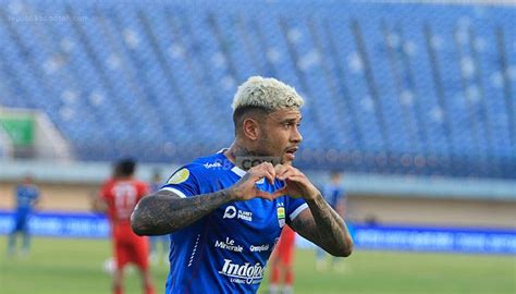 Hasil Pertandingan Persib Vs Persebaya Maung Bandung Gasak Bajul Ijo