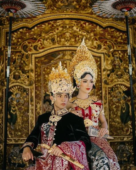 Bali Indonesia Traditional Clothing Pakaian Tradisional