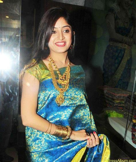 Poonam Kaur Inaugurates Cmr Shopping Mall Images Actress Album