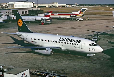 Boeing 737 200 Lufthansa Airliners Now