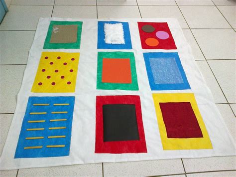Tapete com texturas | Kids rugs, Kids, Decor