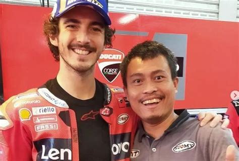 Siapa Sangka Ternyata Teknisi Helm Motogp Ini Berasal Dari Kebumen