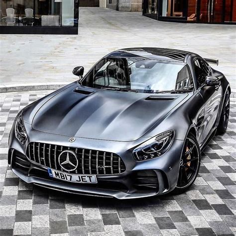 Best Two Doors Sportcar Amg Gtr Mercedes Benz Amg Mercedes Car Mercedes Amg Gt R