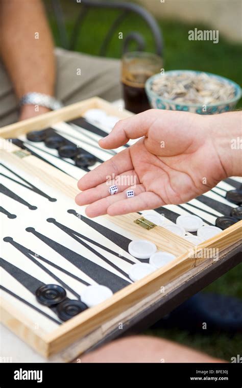 Backgammon Hi Res Stock Photography And Images Alamy