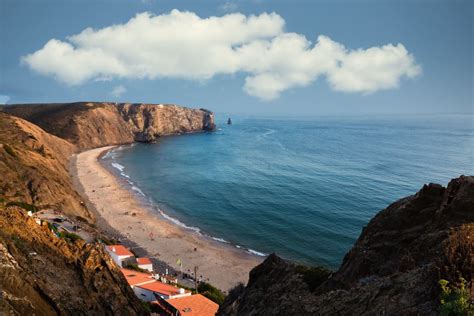 As Melhores Praias Para Praticar Surf Em Portugal