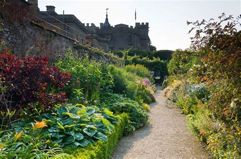 Rousham House Gardens Oxfordshire La Terre Est Un Jardin