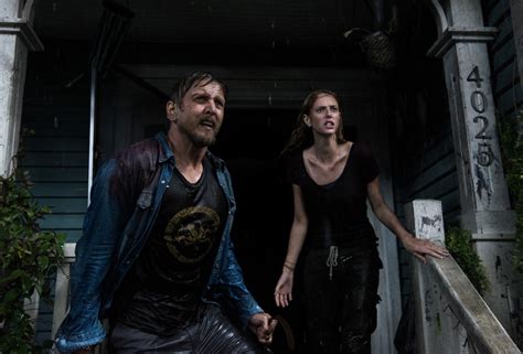 Photo De Barry Pepper Crawl Photo Kaya Scodelario Barry Pepper