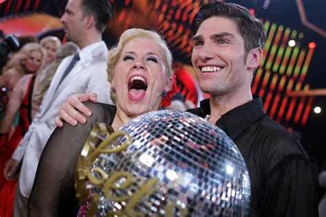 Vor Let S Dance Start Hat Sich Gabriel Kelly Tipps Bei Tante Maite