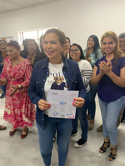 Lili Campos Recibe Constancia Como Candidata A Presidencia De