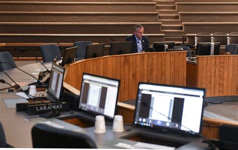 Photos St Cloud Mayor Dave Kleis Departs From City Hall