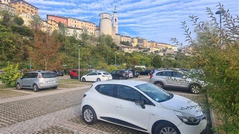 Belluno parcheggi più cari a Lambioi da gennaio 2024 Ecco tutte le