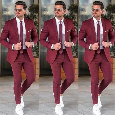 Venta Traje Elegantes Para Hombres En Stock