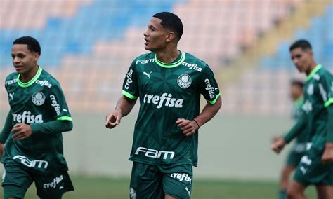 Sub 15 e Sub 17 do Verdão vencem Botafogo SP e I9 pelo Campeonato