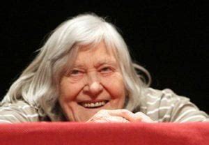 IL WEB IMPAZZISCE PER LE FOTO HOT RUBATE DI MARGHERITA HACK Lercio