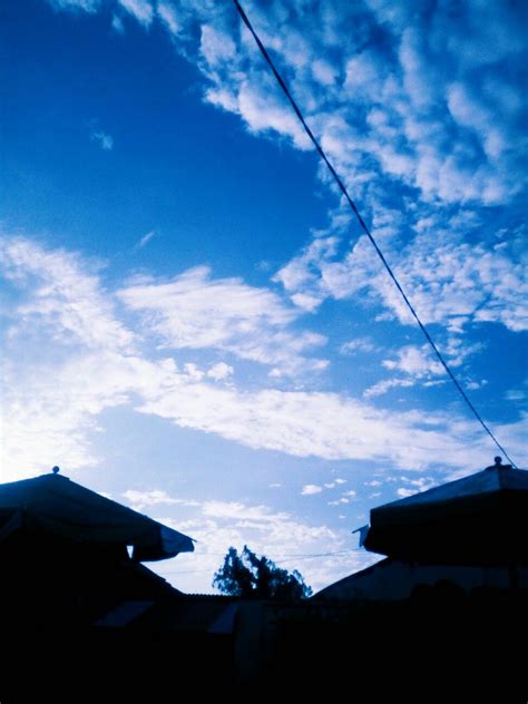 Gambar Langit Pagi Ella Paterson