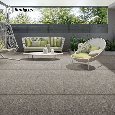 2cm Outdoor Balcony Floor Tile Realgres