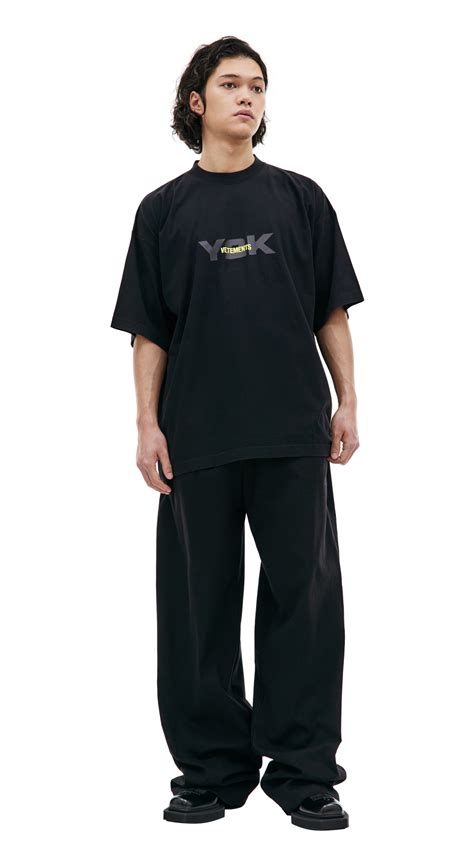 Мужская одежда VETEMENTS, купить по цене от 31 050 руб. в интернет ...