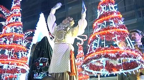 Vídeo Así ha sido la cabalgata de los Reyes Magos en Vitoria Gasteiz 2020