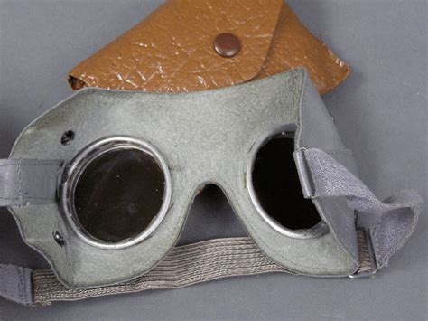 Original German Wwii Un Issued Dust Goggles Motorradbrille With Pouch