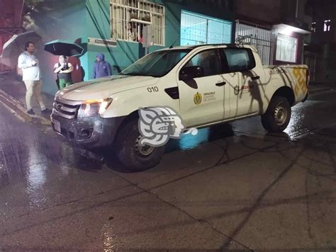 J Venes Motociclistas Fueron Impactados Por Camioneta De Sedema