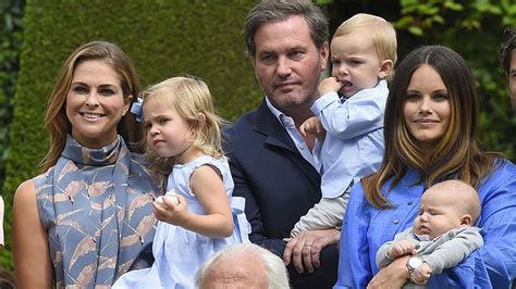 Swedish royal babies melt hearts at family photocall | HELLO!