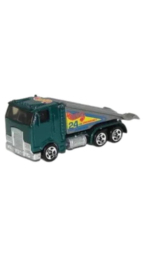 Hot Wheels Ramp Truck Collec Store