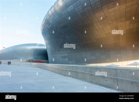 Seoul South Korea December 6th 2019 Dongdaemun Design Plazaserve