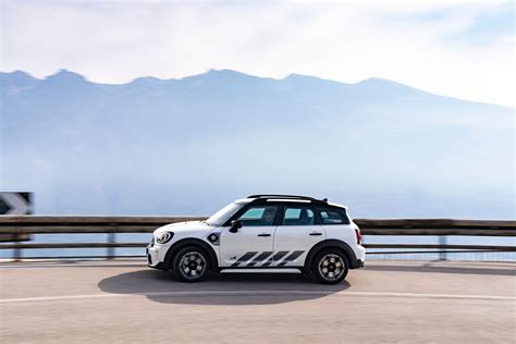 Untamed MINI Cooper SE Countryman ALL4 Gets New Special Edition In