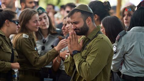 Israel Es Entierran A Sus Soldados Ca Dos Mientras Jerusal N Respira