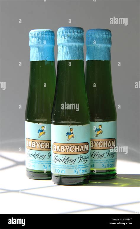 Babycham drink hi-res stock photography and images - Alamy