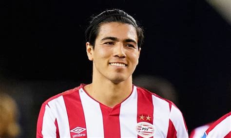 Erick Gutiérrez volvió a festejar un gol con el PSV