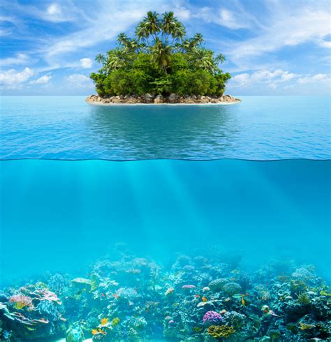 List 102 Pictures What Does An Island Look Like Underwater Superb