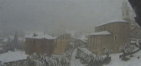 Neve Di Ottobre Chiuso Il Colle Della Maddalena La Stampa