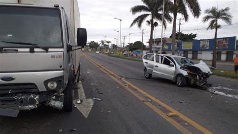 A Gazeta Acidente na Serra motorista morre em colisão na BR 101 em