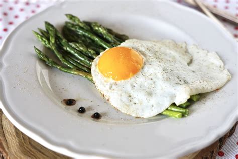 Asparagi E Uova Fresca Un Piatto Da Re La Cucina Di Azzurra