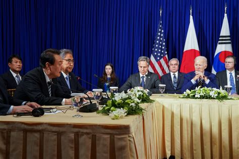 U S Japan South Korea Vow Unified Response To North Korea Threat