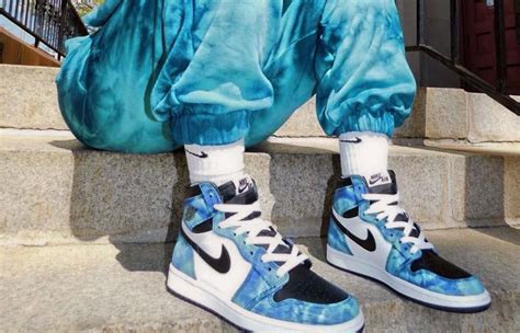 Air Jordan 1 Mid Tie Dye OFF 60