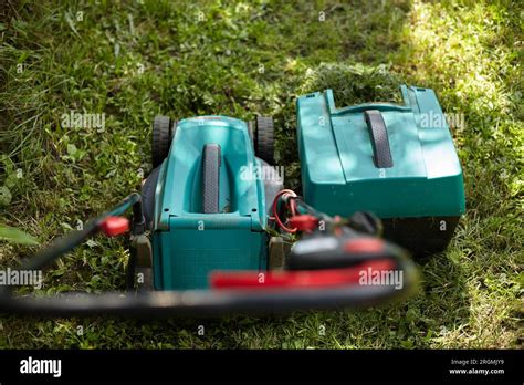 Lawn Mower Lawn Mowing Yard Care Stock Photo Alamy