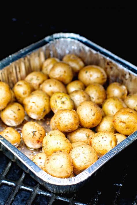 Seasoned Smoked Potatoes Gimme Some Grilling