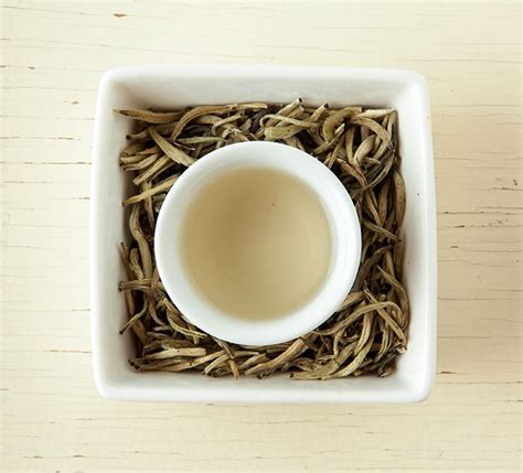 Organic Silver Needle White Tea Baihao Yinzhen Tea Spot