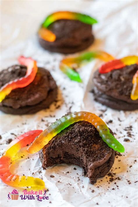 Chocolate Dirt Cake Cookies Easy And Fun Halloween Recipe
