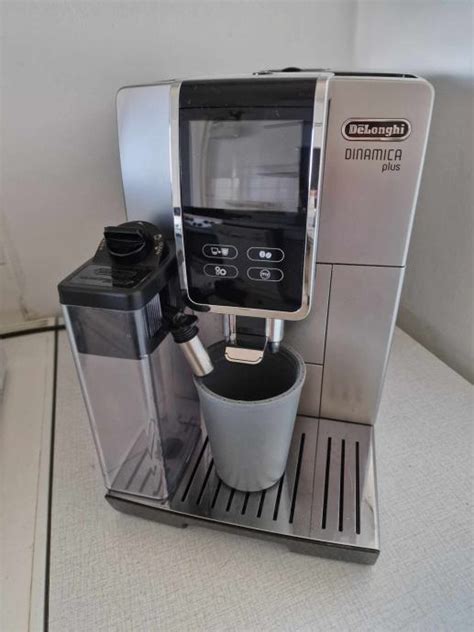 Kavni Aparat DeLonghi Dinamica Plus