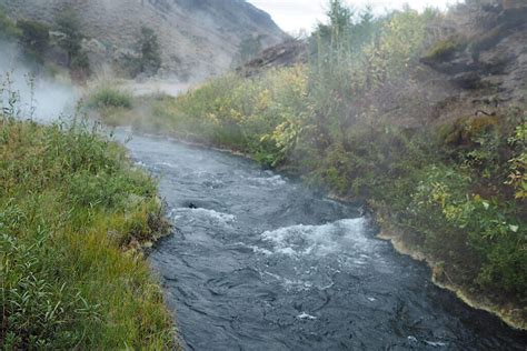 Boiling River Hot Springs (Yellowstone National Park) - Hot Springs in ...